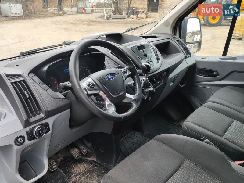 Вантажний фургон Ford Transit 2016 в Києві