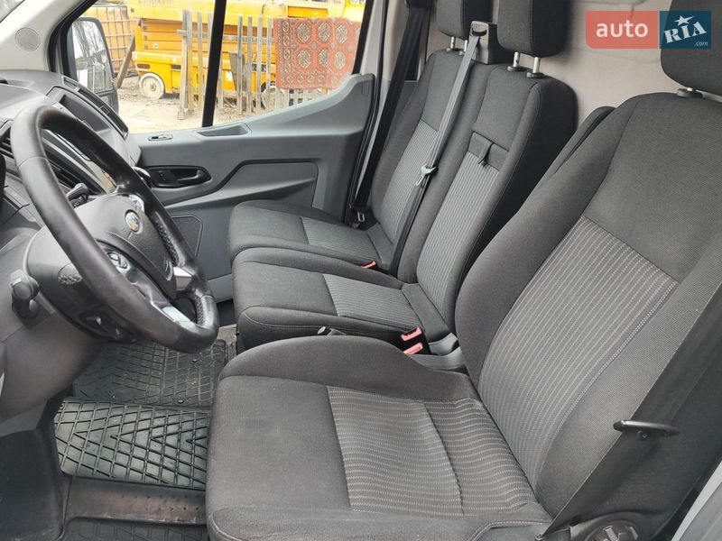 Вантажний фургон Ford Transit 2016 в Києві