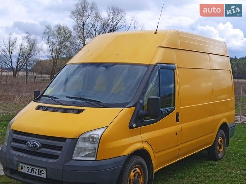 Вантажний фургон Ford Transit 2010 в Березані