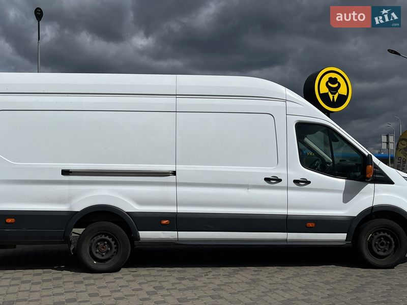 Вантажний фургон Ford Transit 2019 в Мукачевому