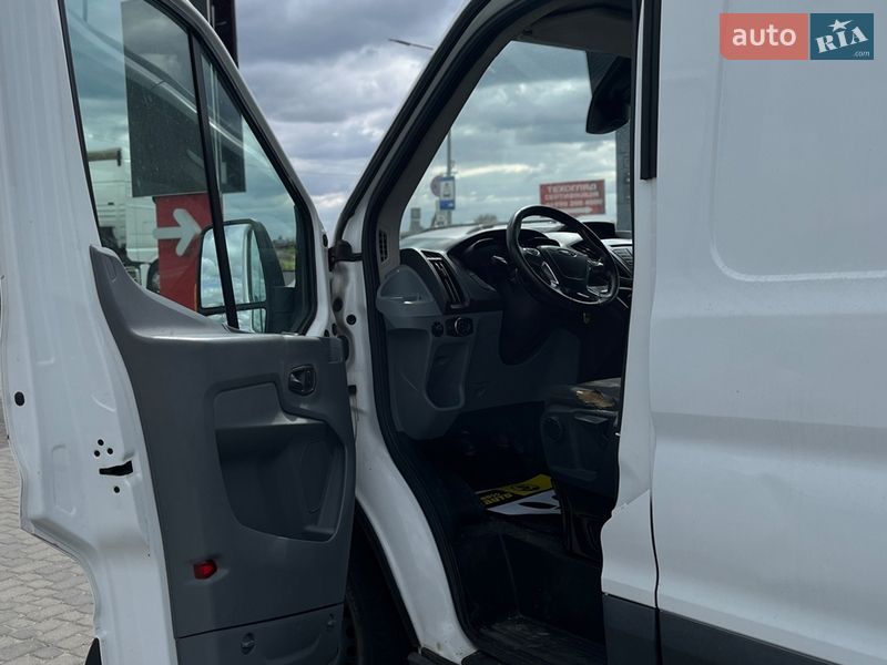 Грузовой фургон Ford Transit 2019 в Мукачево