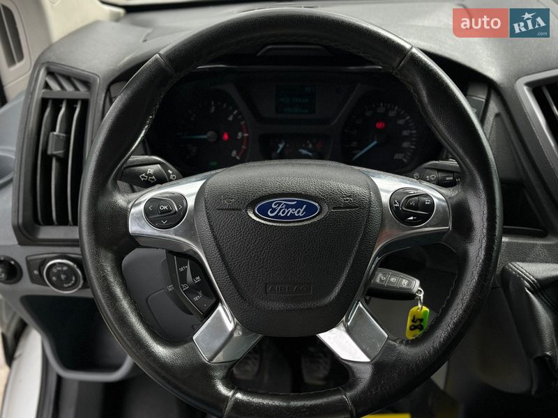 Грузовой фургон Ford Transit 2019 в Мукачево