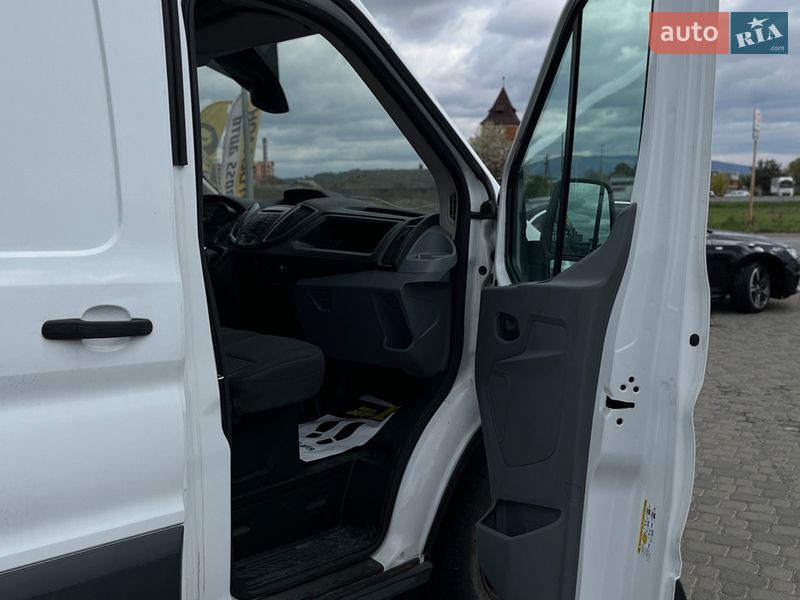 Грузовой фургон Ford Transit 2019 в Мукачево