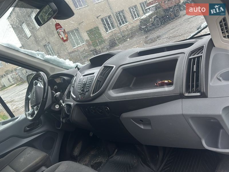 Вантажний фургон Ford Transit 2017 в Почаєві фото 5 Вантажний фургон Ford Transit 2017 в Почаєві