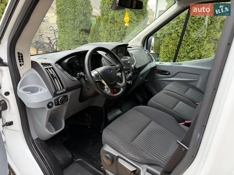Минивэн Ford Transit 2017 в Радивилове
