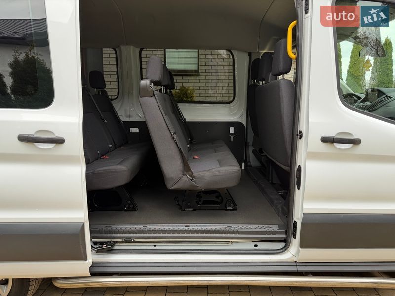 Минивэн Ford Transit 2017 в Радивилове