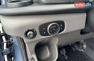 Вантажний фургон Ford Transit 2020 в Бучі