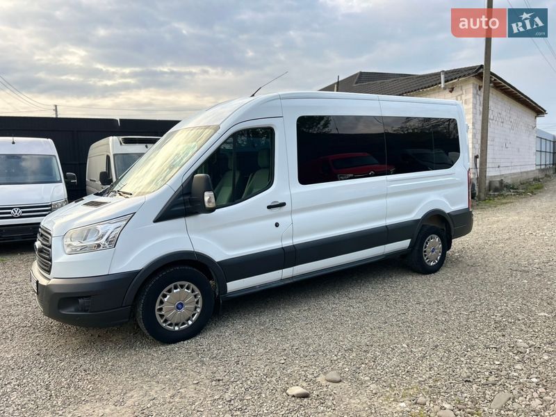 Микроавтобус Ford Transit 2015 в Хусте