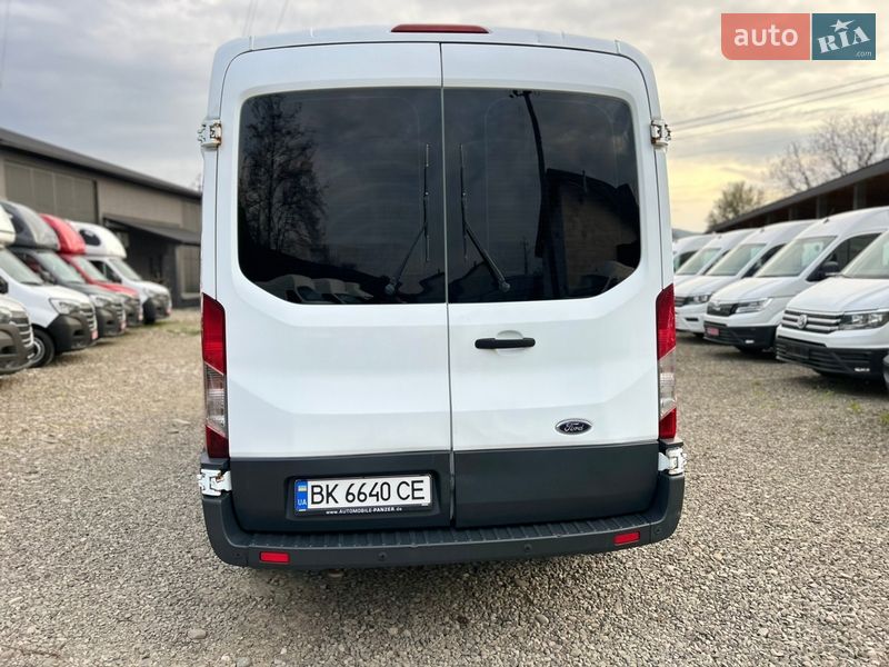 Микроавтобус Ford Transit 2015 в Хусте