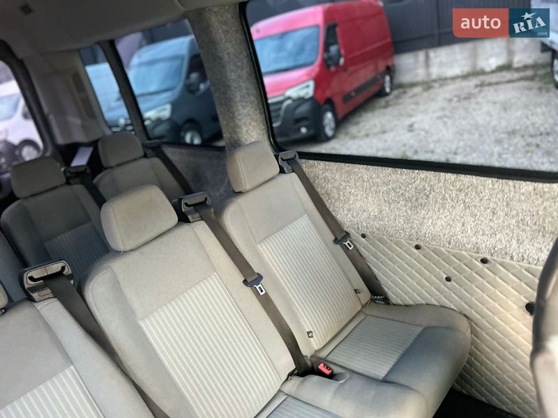 Микроавтобус Ford Transit 2015 в Хусте