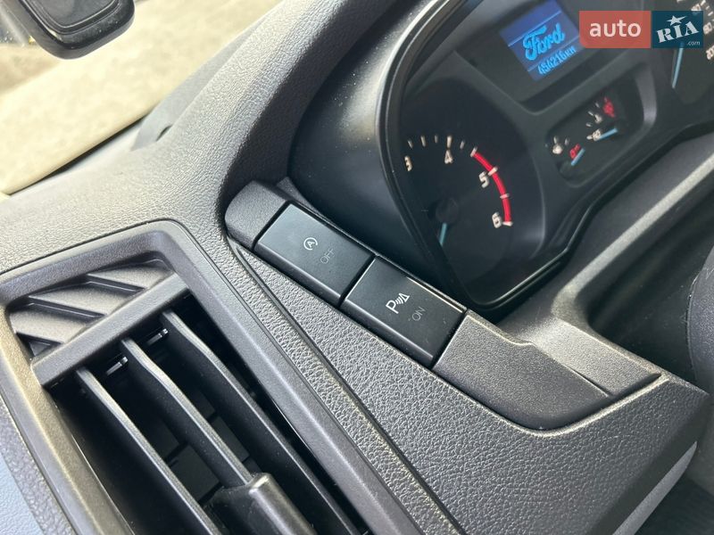 Микроавтобус Ford Transit 2015 в Хусте