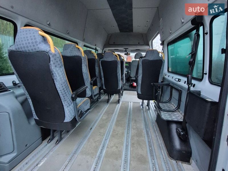 Минивэн Ford Transit 2012 в Ворзеле