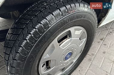 Грузовой фургон Ford Transit 2005 в Киеве