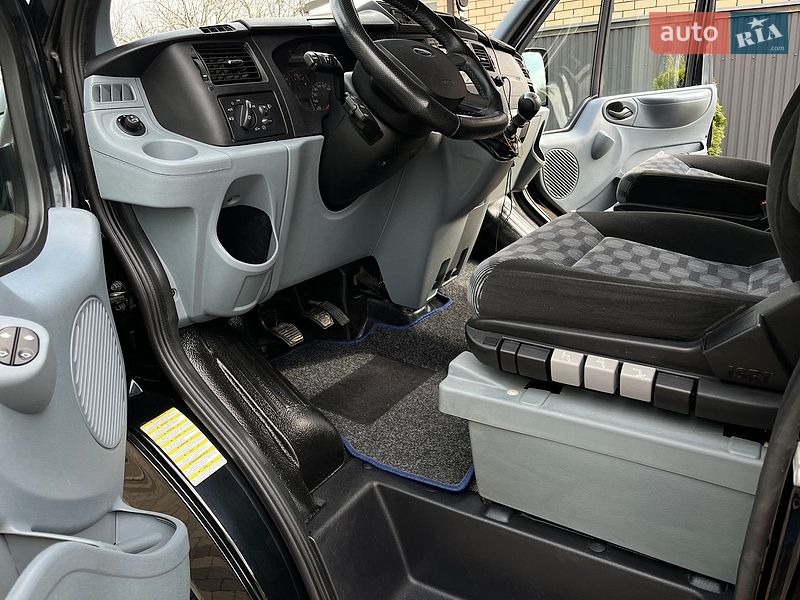 Мінівен Ford Transit 2012 в Луцьку
