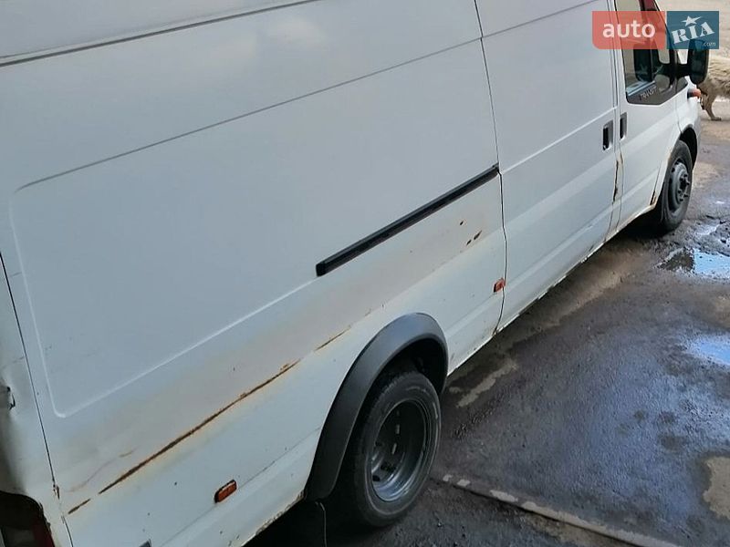 Грузовой фургон Ford Transit 2006 в Киеве