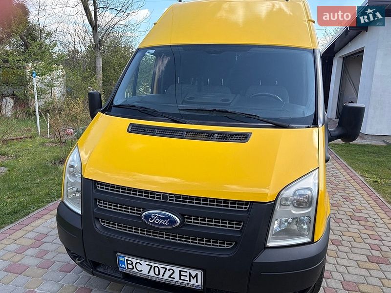 Грузовой фургон Ford Transit 2012 в Львове