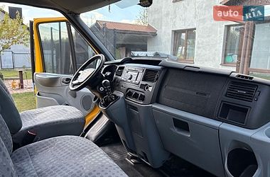 Грузовой фургон Ford Transit 2012 в Львове