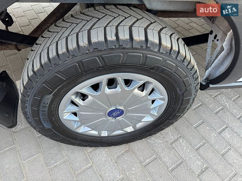 Грузовой фургон Ford Transit 2023 в Ирпене