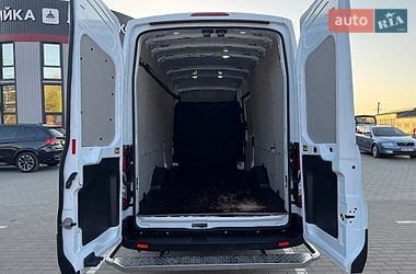 Грузовой фургон Ford Transit 2023 в Ирпене