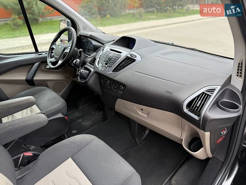 Минивэн Ford Transit 2016 в Львове