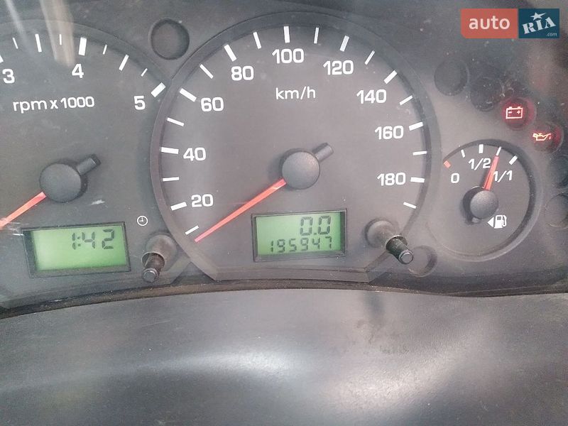 Грузопассажирский фургон Ford Transit 2003 в Харькове