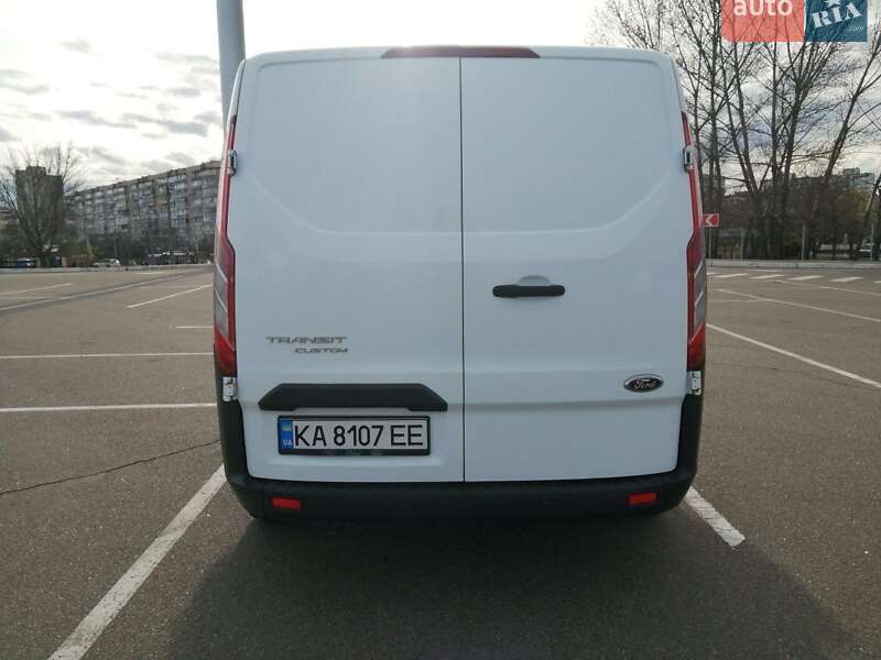 Вантажний фургон Ford Transit 2017 в Києві