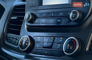 Вантажний фургон Ford Transit 2019 в Миколаєві
