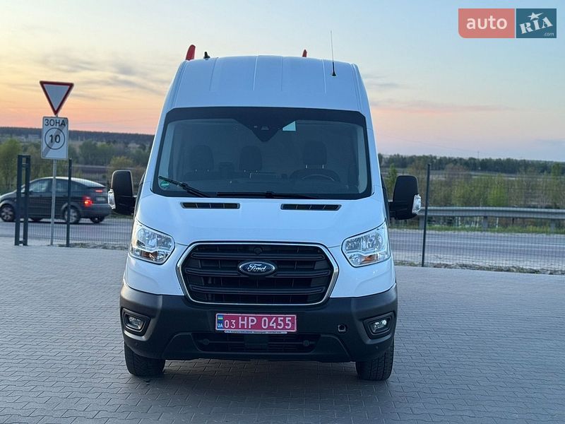 Вантажний фургон Ford Transit 2021 в Бучі