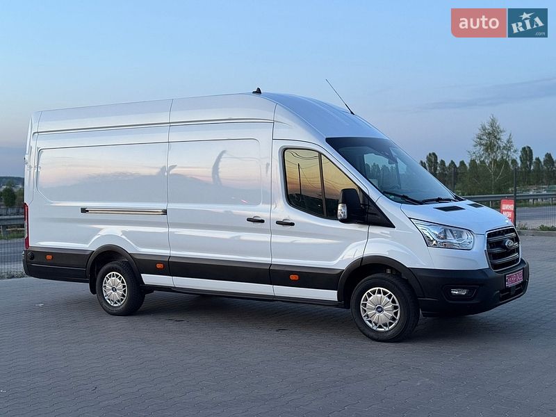 Вантажний фургон Ford Transit 2021 в Бучі