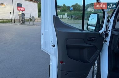 Вантажний фургон Ford Transit 2021 в Бучі