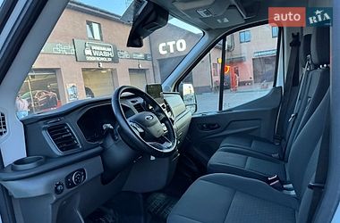 Вантажний фургон Ford Transit 2021 в Бучі