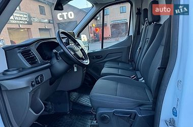 Вантажний фургон Ford Transit 2021 в Бучі