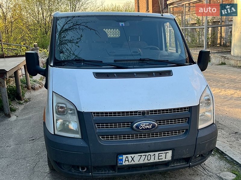 Ford Transit 2012