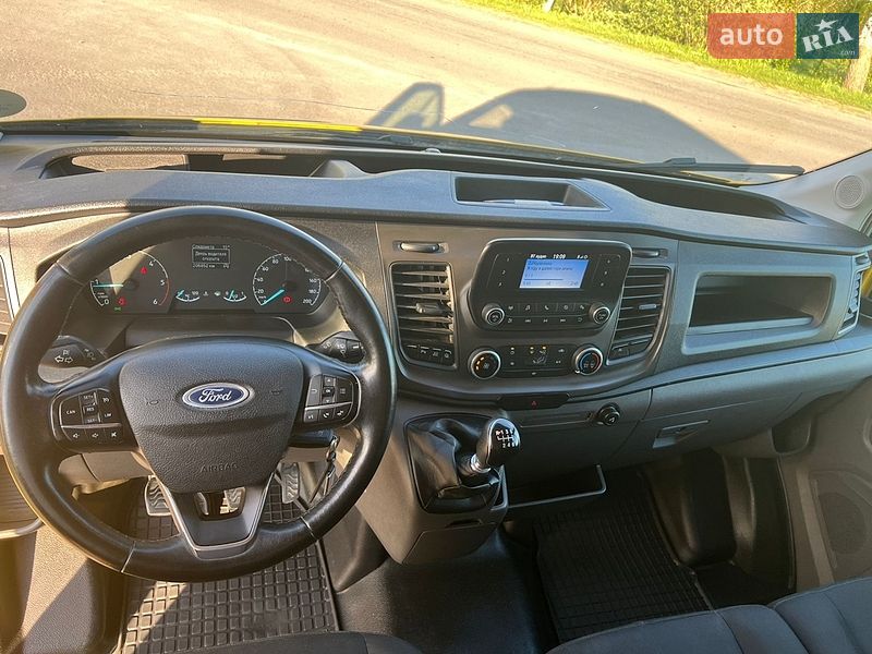 Вантажний фургон Ford Transit 2021 в Рівному