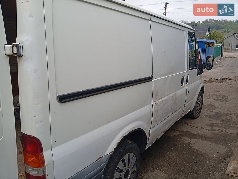 Грузовой фургон Ford Transit 2000 в Львове