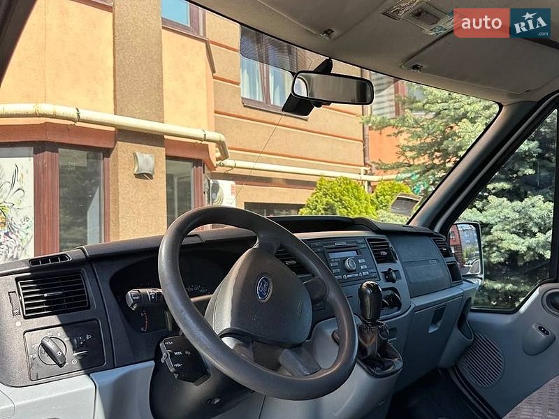 Мінівен Ford Transit 2008 в Києві