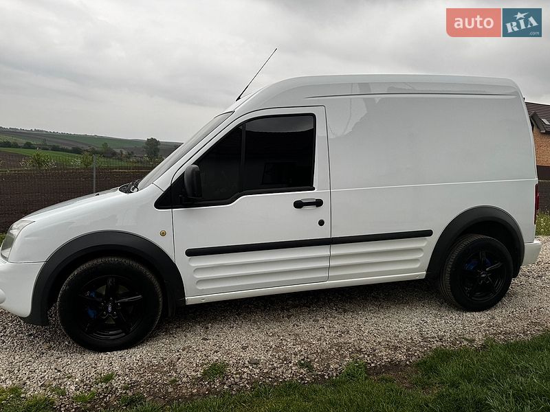 Грузовой фургон Ford Transit 2013 в Снятине