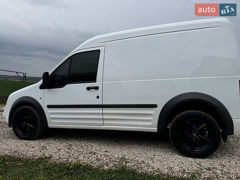 Грузовой фургон Ford Transit 2013 в Снятине