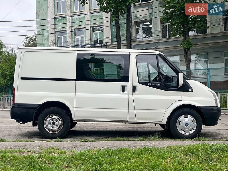 Грузопассажирский фургон Ford Transit 2007 в Киеве