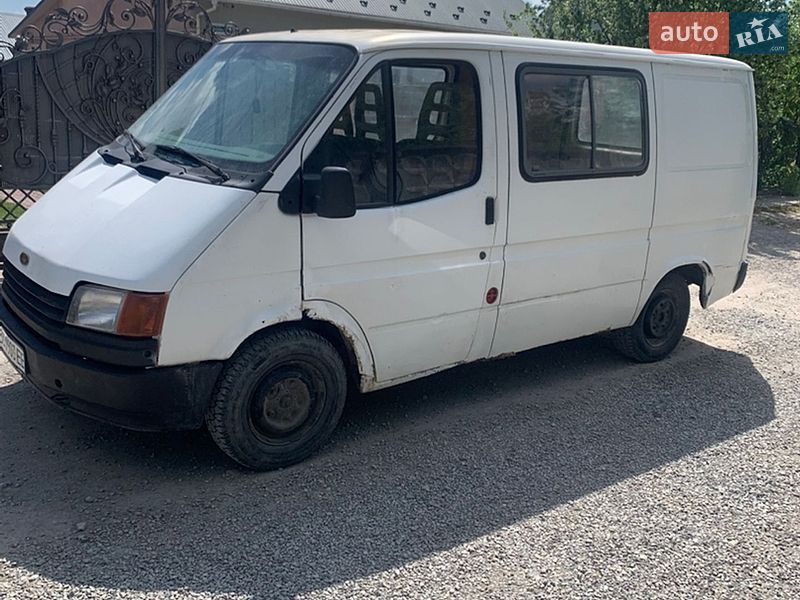 Седан Ford Transit 1987 в Чорткове