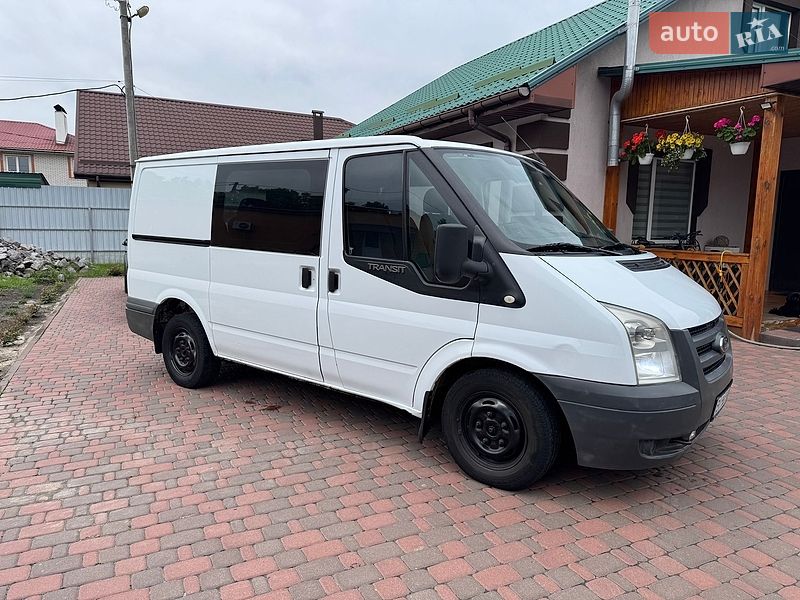 Грузопассажирский фургон Ford Transit 2007 в Миргороде