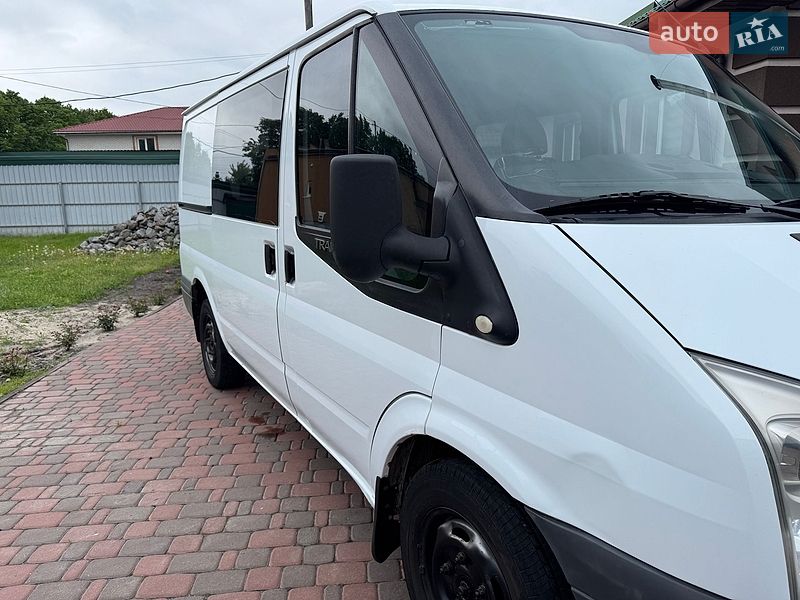 Грузопассажирский фургон Ford Transit 2007 в Миргороде