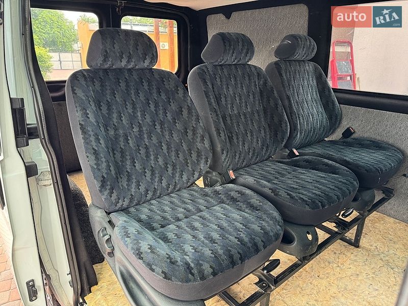 Грузопассажирский фургон Ford Transit 2007 в Миргороде