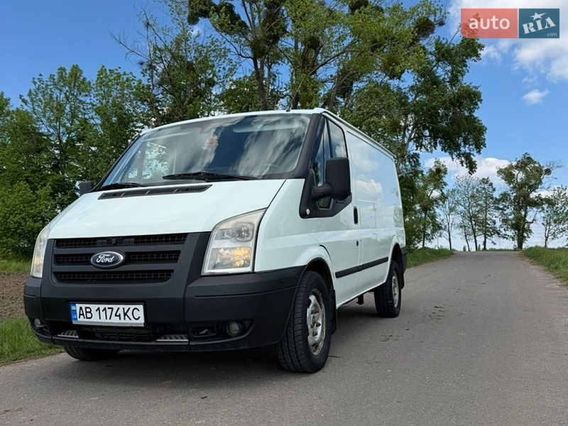 Грузовой фургон Ford Transit 2008 в Ильинцах