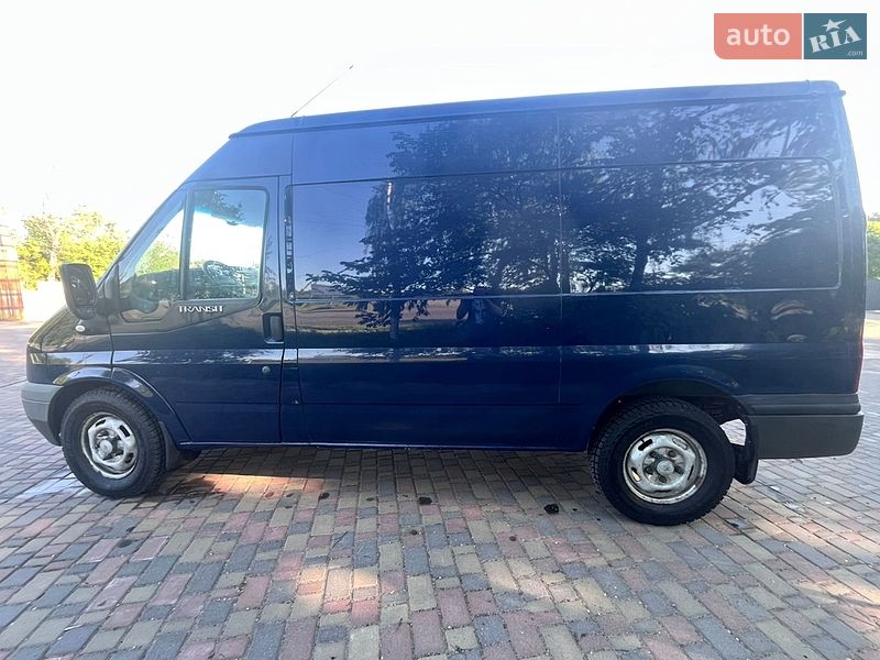 Грузовой фургон Ford Transit 2008 в Смеле