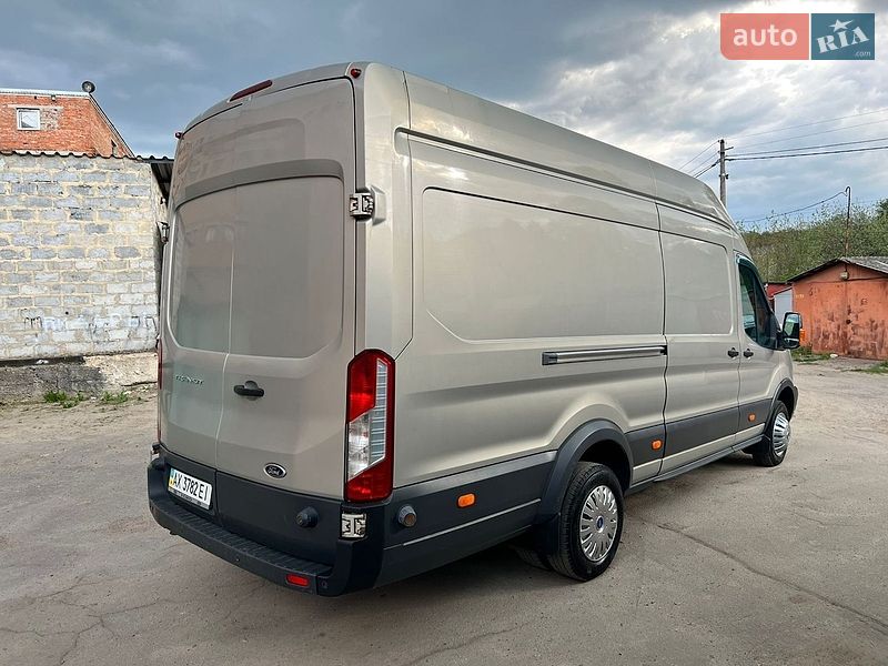 Мікроавтобус вантажний (до 3,5т) Ford Transit 2015 в Харкові