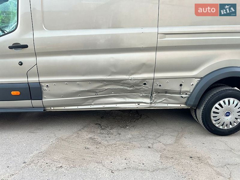 Мікроавтобус вантажний (до 3,5т) Ford Transit 2015 в Харкові