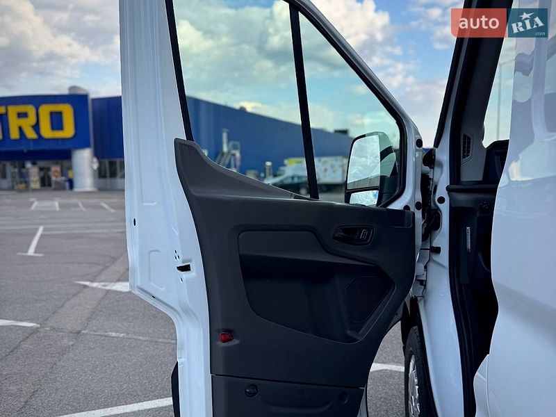 Вантажний фургон Ford Transit 2021 в Києві