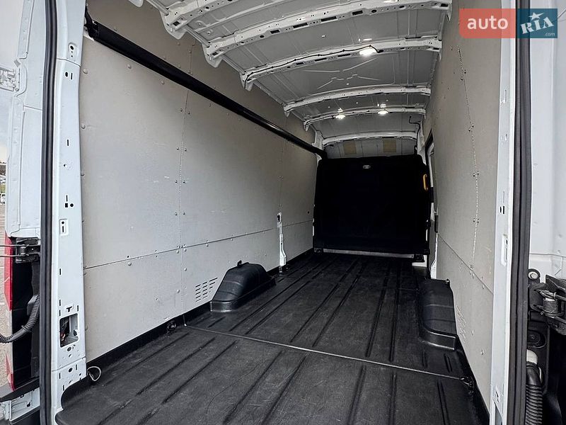 Вантажний фургон Ford Transit 2021 в Києві