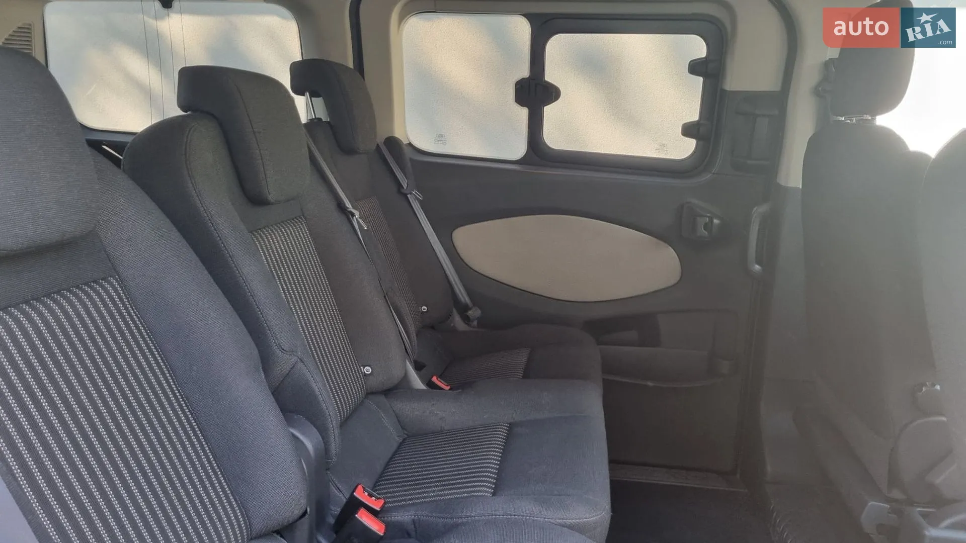 2017 Ford Transit Connect - мініатюра 9